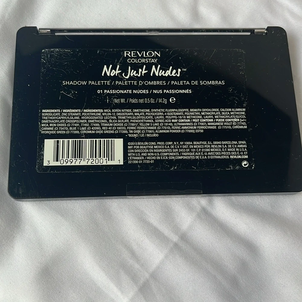 Revlon Not Just Nudes Palette 01 Malani Must Have Naturals